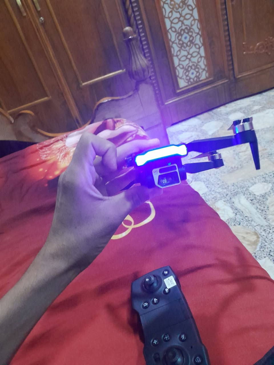 سلام عليكم درون البيع كامره HD ماعرف اسمه المهم مكسور جناحه قيم سعر وبل عافيه ماعندي توصيل مكاني بغداد شعله


**إذا كنت صاحب هذا الإعلان وتريد حذفه لأي سبب، رجاءا أرسل رسالة إلى الدعم الفني**
