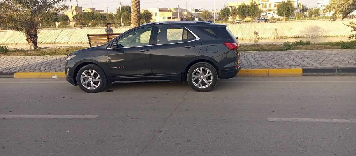 السلام عليكم 
كوينكس 2019
حادث كما موضح بالصوره 
محرك 2000 تيربو
مبدل محرك جديد مع كافة ملحقاته
بانزين عادي بدون دوانز 
كامرا خلفية 
حساسات 
جنطه كهرباء
سايد بريك بصمه
كشن كهرباء
تحكم ستيرن 
وبعد بيها هواي موصفات
رقم مثنى
السعر  155$
***********
الرد واتس اب
متواجد واسط الكوت
