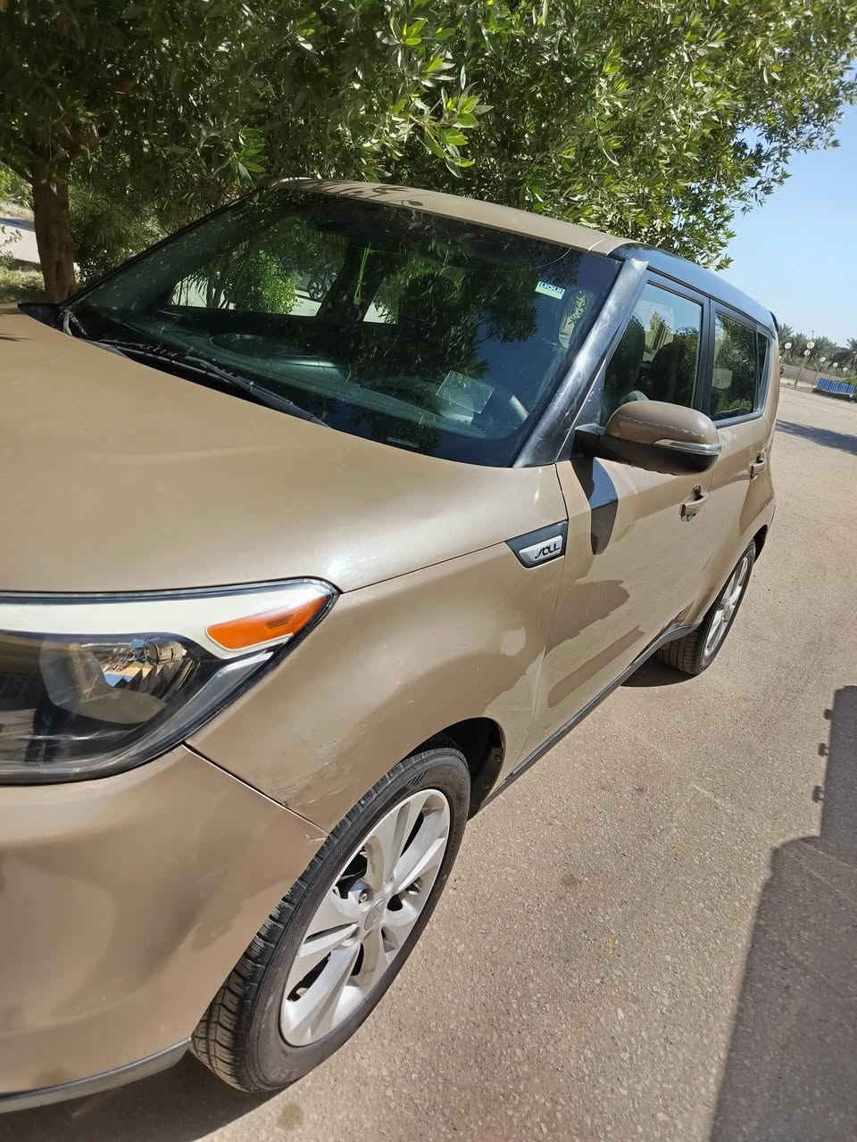 سلام عليكم 
صول ٢٠١٤  أمريكي حادثه طخه بلبنيد بسيطه فقط  صبغ بدون دواخل مكينه 2000 GDl رقم بابل  تبريد ثلج 🥶🥶 سياره علئ ايد واحده من شركه الحد الان مواصفات
شاشة
تحكم استيرن
اشاير بلمري 
مكان السياره بابل
السعر 100 وبيه مجال
الاستفسار
***********
