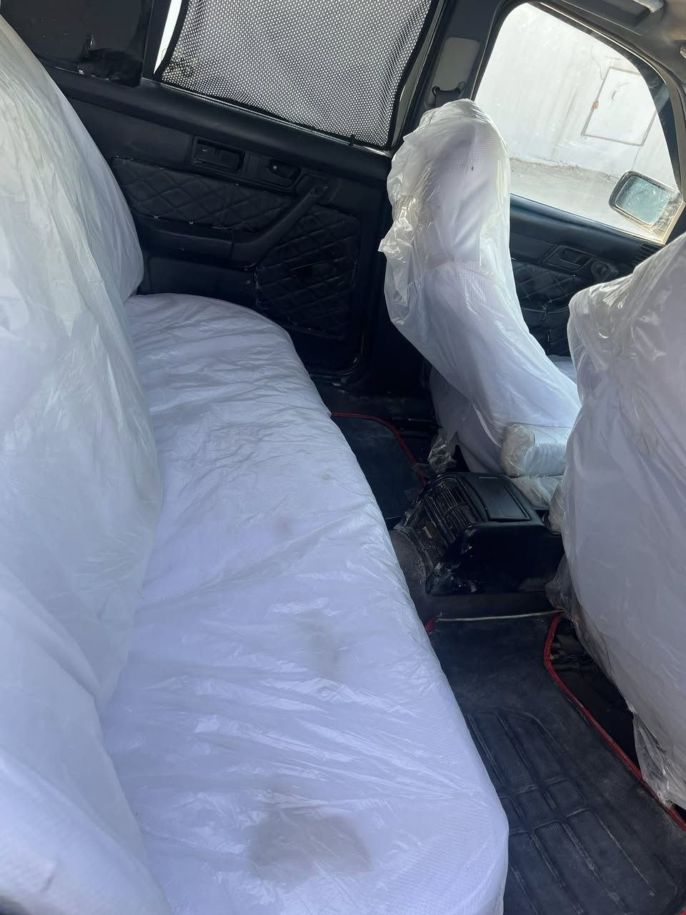 بيع مستعجل السعر 45وبيهه مجال وعلهه غرامه ٤٠٠الف قفل البيع مالتهه ٤٠ولا تعاملني ابد بي ام ٥٢٥كير عادي كير محرك شرط وتحويل بشرط موديل ٩٠ السياره ينرادلهه ترتيب بسيط وماكو بل سوك هيجي سعر اكسل خفيف شرط لأونه ولا شي قبل سبوع شاده تبريد شغال شرط ويل همان لا كسر ولا فطر داخلهه مرتب سماعات جديده شادهه رقم جديد للستفسار ***********
