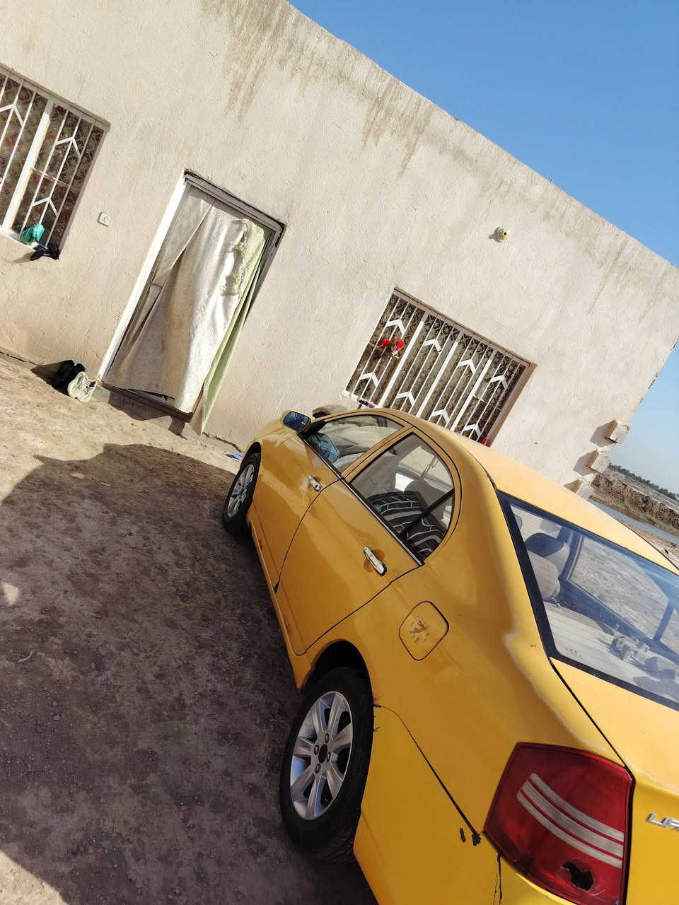 ليفان 620 موديل ١٣ مكينه وكير كورله ١٦٠ سنويه صاقطه بل ٢٣ راعيهه بلعماره هيئه وغرامات علي او تريد عليك وطيحهن من سعرهه تواير الوره جدد الاماميات نص عمر حداديه اماميه زينه خلفيه عوزهه بس ربل هوزن دعامياتهه تعبانات كهربائيات كلهه شغاله حته حساسات بيهه وسعر بلاش ٢٦ ورقه اذا علي الهيئه ولغرامات وذا عليك ٢٢ ورقه قفل بدون دهره *********** العنوان ميسان الكحلاء
