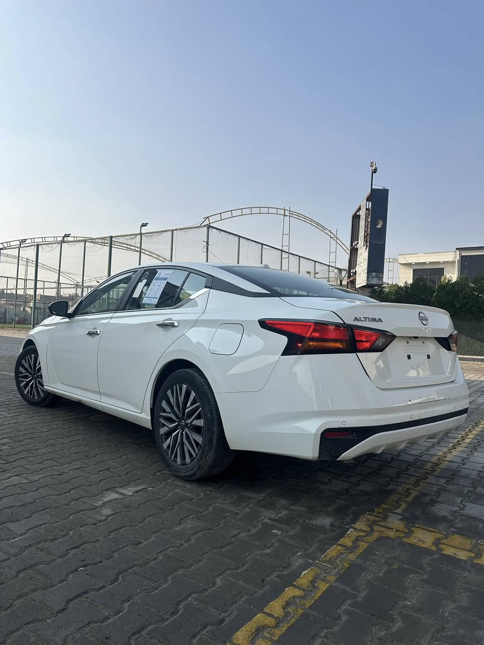 للبيع 
نيسان التما
لون ابيض 
الموديل 2025
عداد المسافه 18ميل فقط 
السياره بحالة الوكاله 
المواصفات فووول عدا الفتحه 

ملاحظه السياره بيه صبغ جاملغ فقط 
صور الحادث بل منشور

السعر 155جوه السوك 
السعر قفل قفل غير قابل للتفاوض
مكاني بغداد العامريه 
للتواصل ***********
