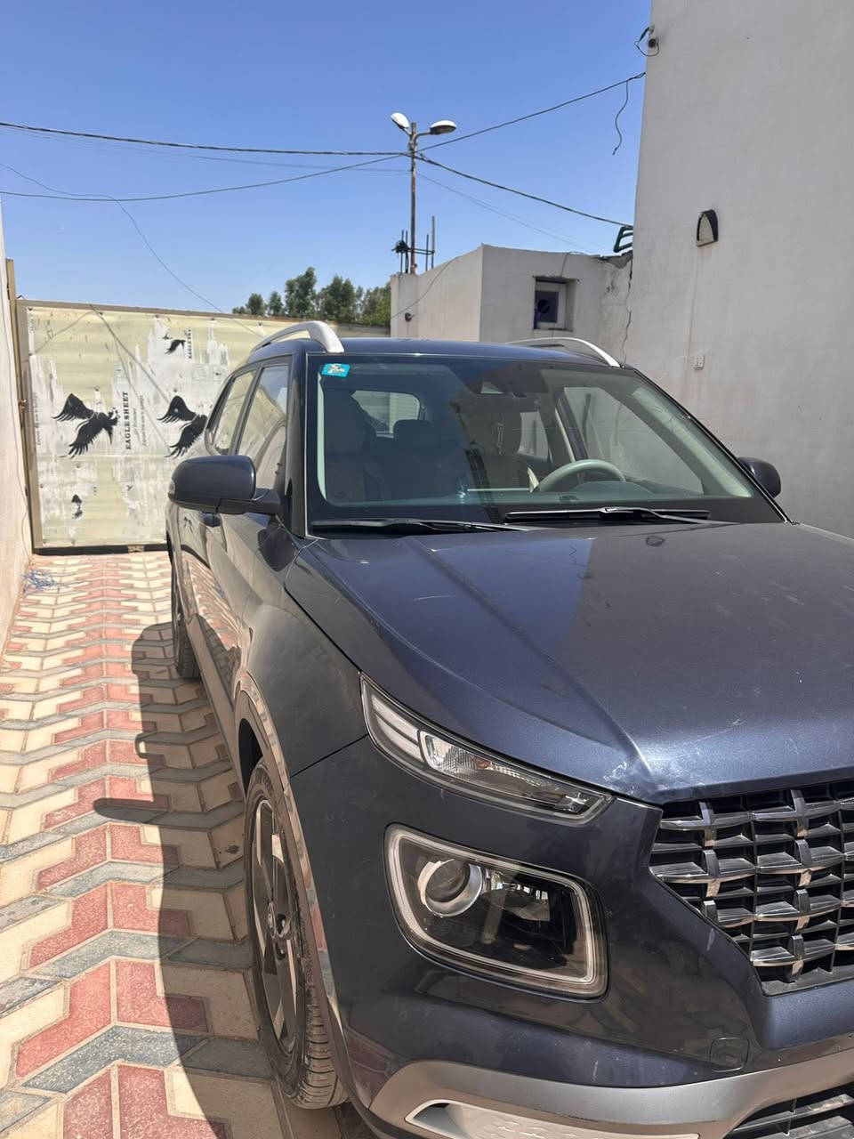 سيارة هونداي فينو موديل 2021 خليجي 
مكينه 1600 
نص فول مواصفات 
ماشيه 33الف قابل للزيادة
بصمه تشغل عن بعد 
كشنات جلد
مرايه كهراباء
مانع انزلق
كشنات تدفئه تبريد 
لايت زنون عالي ناصي LED
رقم بغداد
الاستفسار الاتصال على الرقم***********
