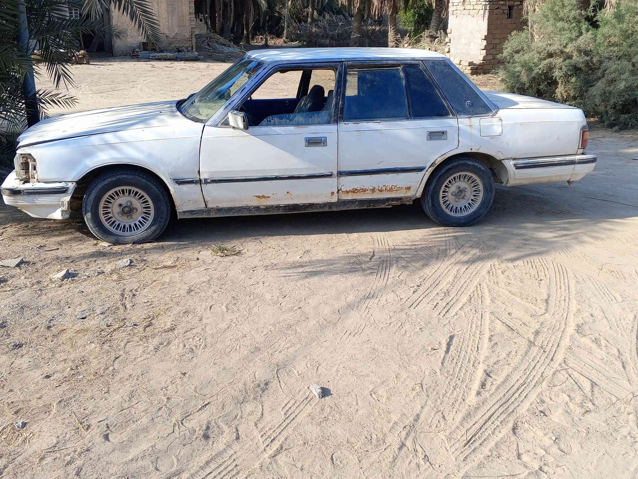 السلام عليكم سيارة سوبر 85 رقم انبار 
محرك ضعيف كير جديد كهربائيات شغاله حداديه 
نضيفه اتعهد سرقه وعشائر فقط ما اندل راعيها 
مكان السيارة ناصريه استفسار الاتصال على الرقم 
*********** السعر 9 ورقات
