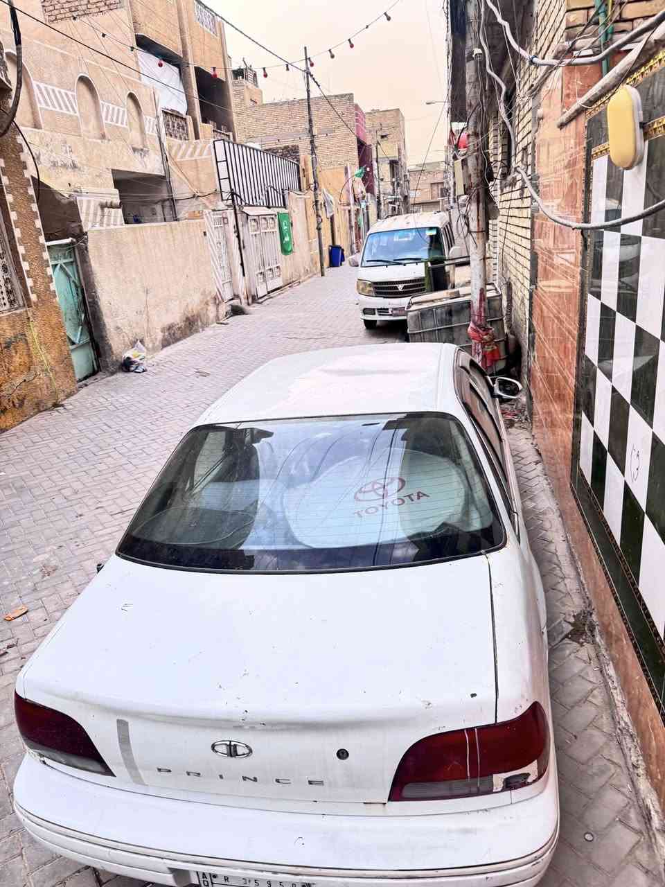 سلام عليكم 
سياره البيع دايو برنس فراشه موديل 96 مرقم بسمي محرك مسكر تجفيت جديد سياره بيه عطل كهربائي سياره طافيه سياره بلاديه من صبغ ومعجون تبريد شغال مكاني بغداد مدينه الصدر سعد 32 بيه مجال خابر ودلل***********
