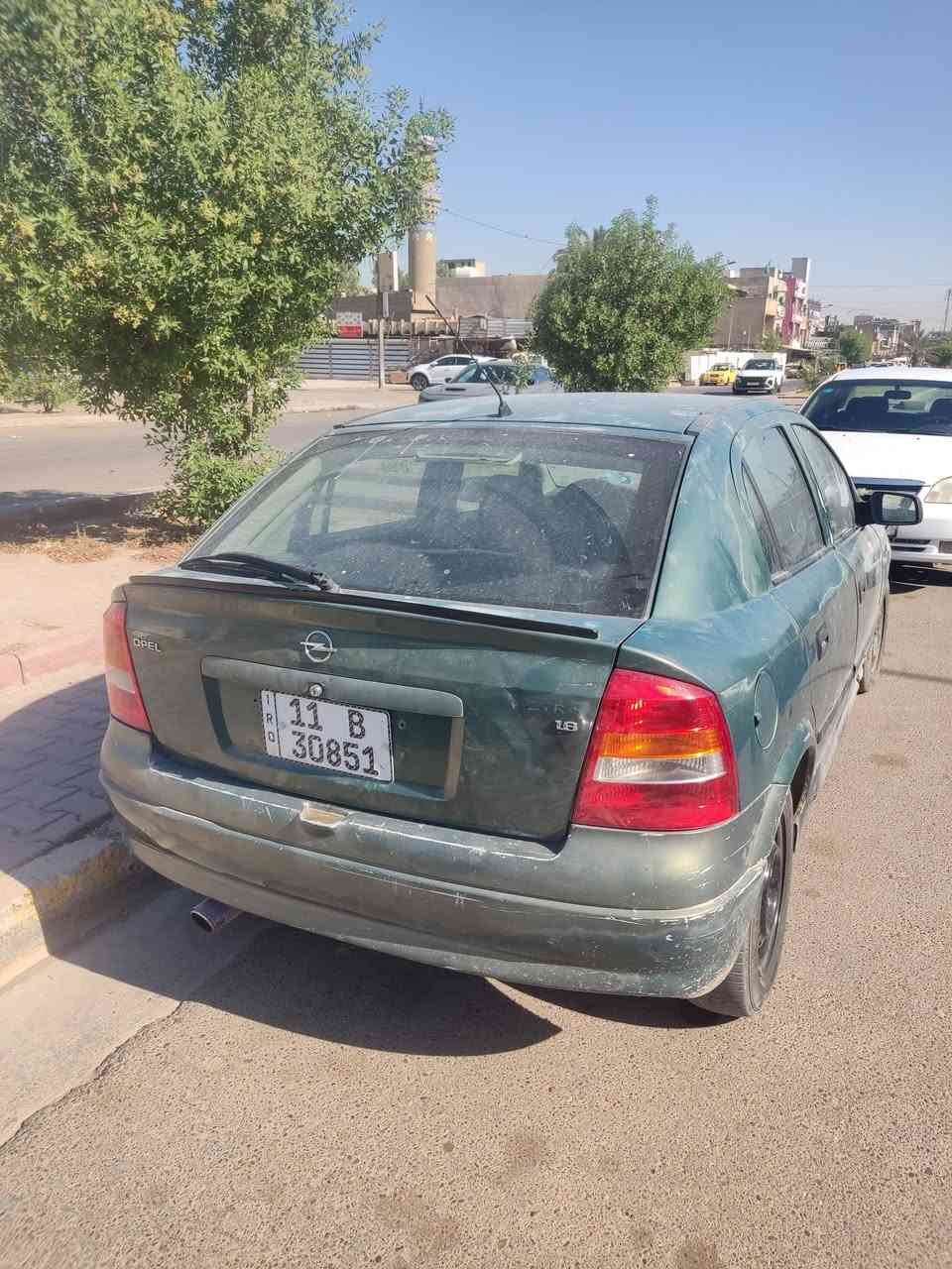 استرا 2002  رقم بغداد كير عادي بلاديه للبيع مكاني بغداد تبريد منظومه موجوده بس ميشتغل ماعرف السبب كليو متر هم واكف   مكاني بغداد السعر 45 مكاني بغداد
***********
