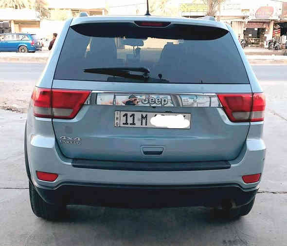 السلام عليكم 
جيب كراند شيروكي وارد امريكي  موديل 2013 رقم بغداد دولي بسمي حادث جاملغ وبنيد وباب شويه كلير  شواصي مكفوله 
 فول مواصفات سلايد رووف فتحه بصمة   شاشه قلاب ذاكره خزن موسقى كامره خلفيه دواره  فول  مثبت سرعه كشنات جلد  وكهرباء  تبريد وتدفئه بلكشنات دمام خلفي  تبريد قطعتين  ويل كروم عنكبوت حجم 18 وتخم تاير جديد يدات  نيكل  السياره جاهزه من كلشي مكاني بغداد السعر162 للأستفسار *********** حلة
