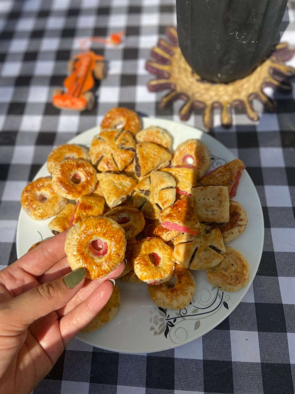 كليجه سعر الكيلو ٦ الف 😊
حشوه الي تعجبكم 
سمسم مبروش حلقوم تمر 🍪 
عنواني : ديالى كاطون الرازي📍
يوجد خدمه توصيل 🏍️


**إذا كنت صاحب هذا الإعلان وتريد حذفه لأي سبب، رجاءا أرسل رسالة إلى الدعم الفني**