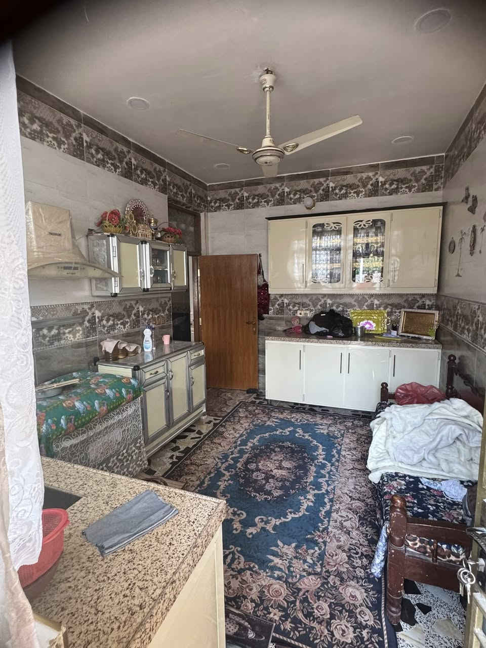 سلام عليكم بيت مساحه ١٧٠ متر سند ٢٥ منطقه الراشديه مقابيل القدس  

بناء ٢٠٢٠ نضيف كلش 

لاستفسار اكثر لاتصال على الارقام تاليه 

 محمد *********** 

*********** اسامه
