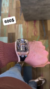 ساعات يد • للبيع