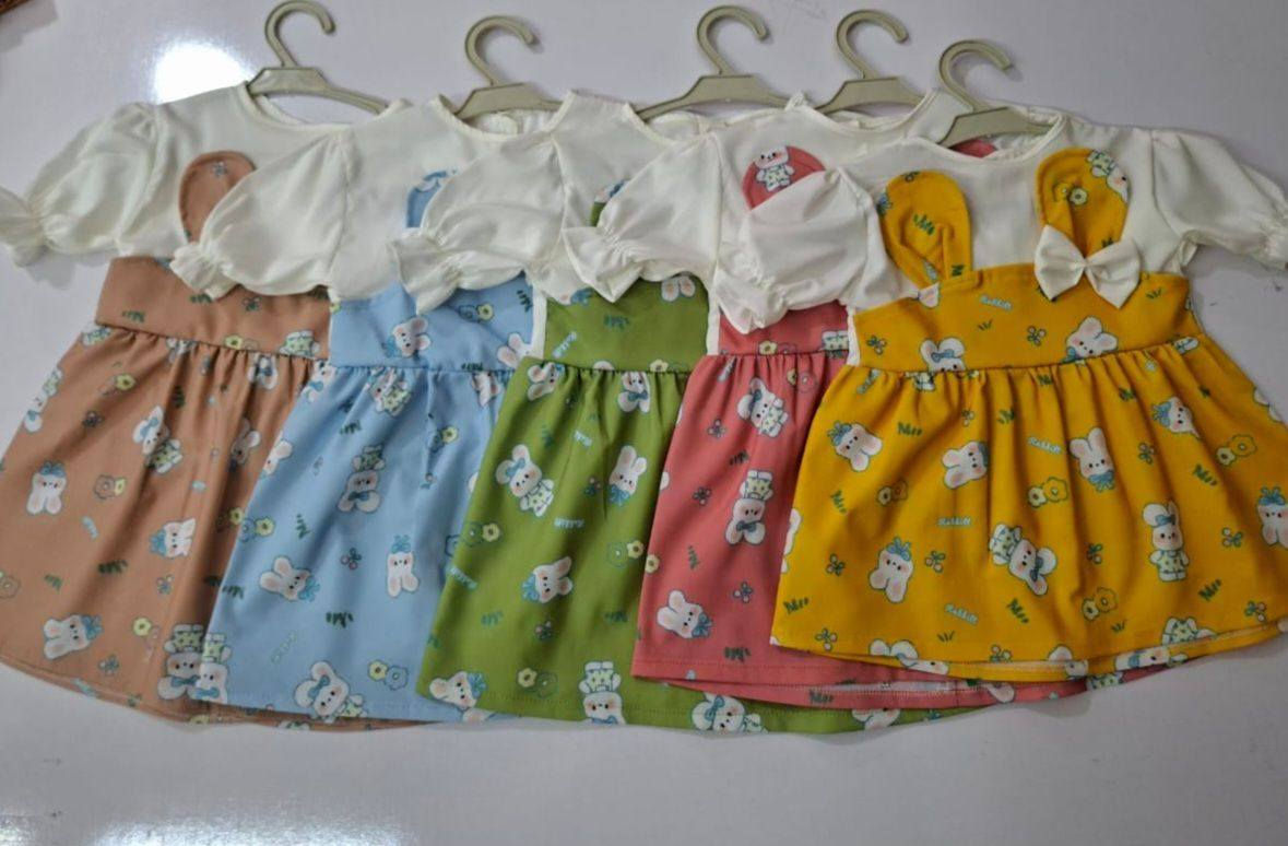 فستان بناتي

*الخامة* : قطن 

*القياسات* : سنة الى 3 سنوات 

*السعر* : الدرزن ب 15.50 $ 
*الالوان* : موجودين ب الصور 

*الحجز واتساب* 📞
✅+9647879706032⬅️
https://wa.me/qr/5OUGP53F2BPRB1✅️

⏪ *رابط قناة التيليجرام* 
https://t.me/fadakhakimi1 ✅
⏪تيك توك : http://tiktok.com/@mhakimi614 ✅

⏪ *رابط مجموعتي ع الفيس بوک* :   https://www.facebook.com/groups/1262333952423444/?ref=share&mibextid=NSMWBT ✅


**إذا كنت صاحب هذا الإعلان وتريد حذفه لأي سبب، رجاءا أرسل رسالة إلى الدعم الفني**