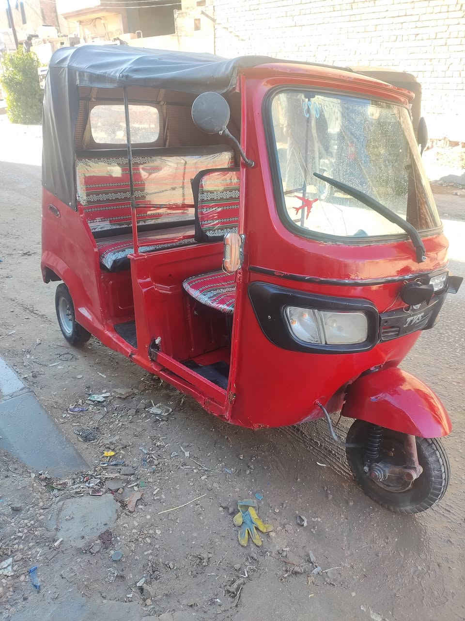 سلام عليكم تكتك تي في اس موديل 18 اوراق كامله نقص بس وصل لمعرض مكينه لا تنقص وله تبخر تكتك بيه لحيم بشاصي معمره من جديد كهربائيات كله شغاله تكتك جاهزه كبل لشغل لسعر 2300 مليونين و300 سعره بلاش لشراي يتصل وهلا بي مكاني كربلاء حي لمهندسين ***********
