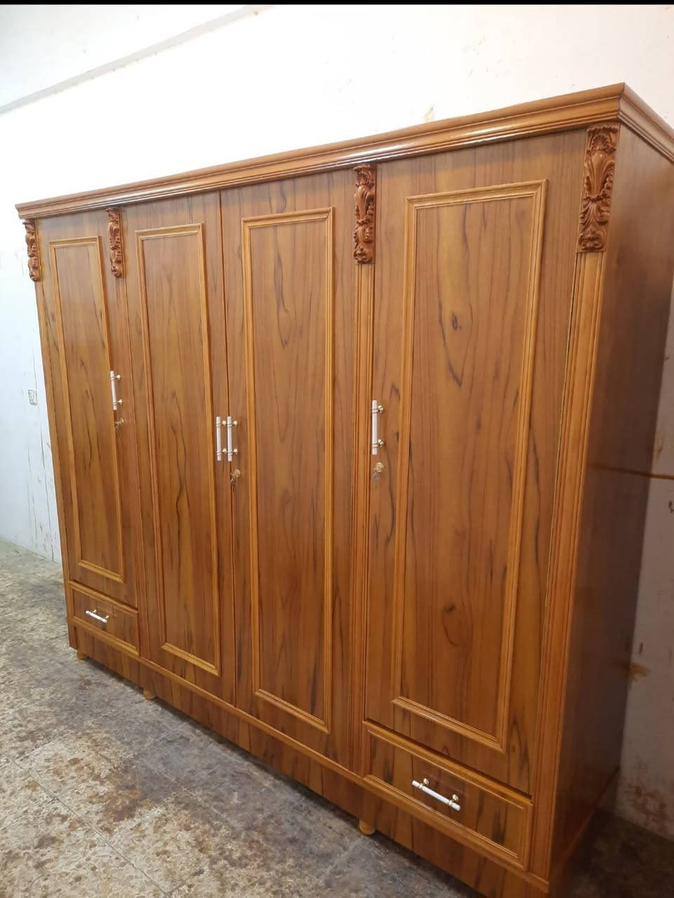 للبيع 🔴🔴🔴
كناتير 2/ 3/ 4/ نقش زان صاج 5 ملم شغل ثقيل ( جديد )
العنوان. السكر. مقابل سانكو مول /ومحطة كهرباء السكر
للإستفسار اتصل📞📞 
*********** 
***********
معرض أثاث ( بشار ابو غسق )
🟢مستعدون لشراء غرف النوم والكناتير الصاج🟢
