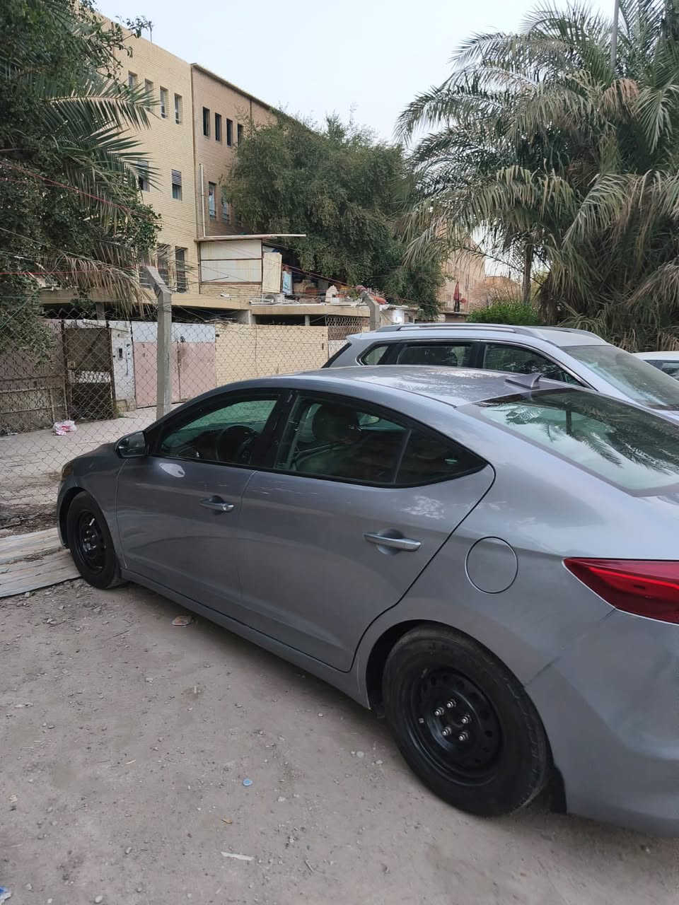 النترا موديل 17
السياره بسمي 

السعر 115 وبيها مجال 

مكان السياره ديالى جديد الشط 

الاتصال ***********
