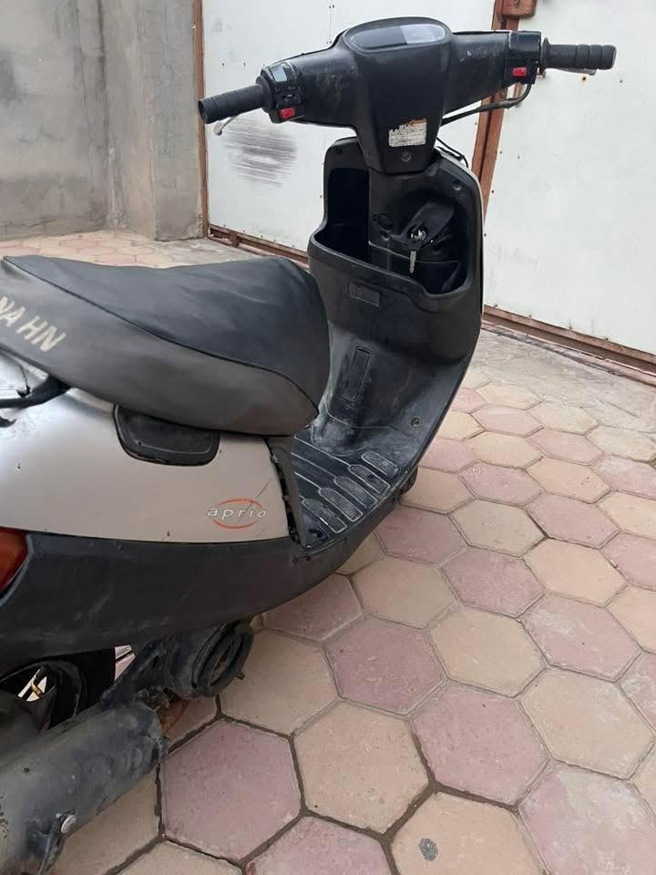 بطه شلعه ومعدل قفل جنطه قفل ستيرن كابريته بلادي  كهربائياته شغاله مجفته مره وحده 200 وبيه مجال 
***********
