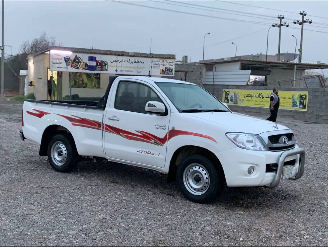 سلام عليكم اللبيع هايلوكس 2011 مكفولة كفالة عامه كير محرك اكسن جديد سياره جديده بمعنى الكلمه مكان البصره زبير سعر تصل***********
