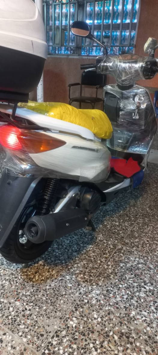 سلام عليكم  دراجة للبيع سكنس  سرعتها  110 رقم  وسنويه / الرقم ***********
