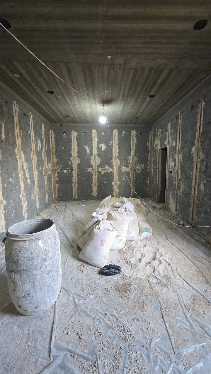 متفرغ حاليا
خلفه لبخ سمنت رقمي ***********
شغل درجة اوالى واستلام هندسي 
مكاني كربلاء الحر الجماليه 
فقط لااماكن القريبه شغلي لبخ سمنت نثر تقطيع اجراره لط وليريد جص هم نشتغل والله العظيم شغل هندسي
رحمه لهلكم بس المكانه القريب عليه يتصل لئن مكان بعيد مانكدر نطلع
