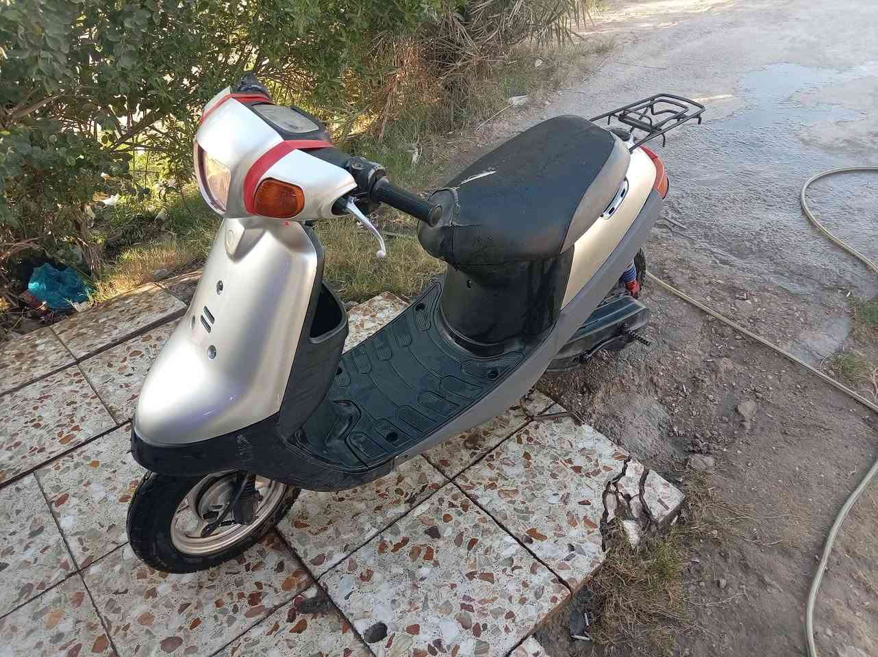 دراجه ناريه بطة نضيفه البيع رقم مبايل *********** بس بيه واتساب
