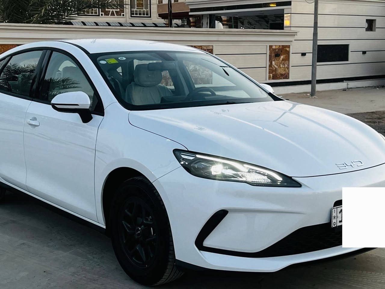 بلكن هايبرد  ثلاث انظمه هايبرد + بانزين  شحن ذاتي + شحن خارجي تشميك 2100 كيلو سعه خزان الوقود 65 لتر
عداد  كليومتر /زيرو  
💥محرك يعمل لشحن البطاريه فقط  1500 هجين ثلاث انظمه شحن ذاتي + هايبرد + شحن خارجي 

💥داخل جلد ابيض لونين  بطاين بوب جلد ابيض واسود 

💥دركة دي جلد وحياكه 

💥بكلايت لد خليه دخاني لون 

💥بصمه +كارت 

💥هاندر بريك بصمه اوتو هولد 

💥كيجات شاشه 

💥شاشه كبيره تبريد شاشه 

💥لايت ليد لايت اوتو  + لد صباحي 

💥اشاير مري

💥تبريد قطعتين 

💥ويل كب اسود بلادي حجم 16 

💥ايرباك عدد 10
***********
مكاني بغداد جسر ديالى الجديد
