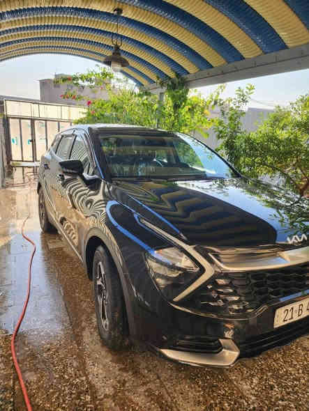 السلام عليكم للبيع فقط 
سبورتج 2023 حادث جداً خفيف شخط بالجاملغ والباب وصور حادث مرفقه بجم كبس بدون دواخل ولا ايرباك 
 لون اسود . ماشية 28 الف مايل
مواصفات السيارة عاديه
محرك ٢٥٠٠ تنفس طبيعي 
رادار امامي 
سويج
سياقة ذاتية
تحديد مسار 
شاشه +كامره + حساس
سايد بريك بصمه 
تبريد قطعتين 
كير 8 نمر
رقم سليمانيه دولي ترقيم جديد تحويل مباشر هزه ورقم جدد
مكاني بغداد السيديه 
سعر سياره ١٨٧ ورقه وبيه مجال حق الجيه للشراي اتصل بلرقم ويدلل  
استفسار/***********
            /***********
