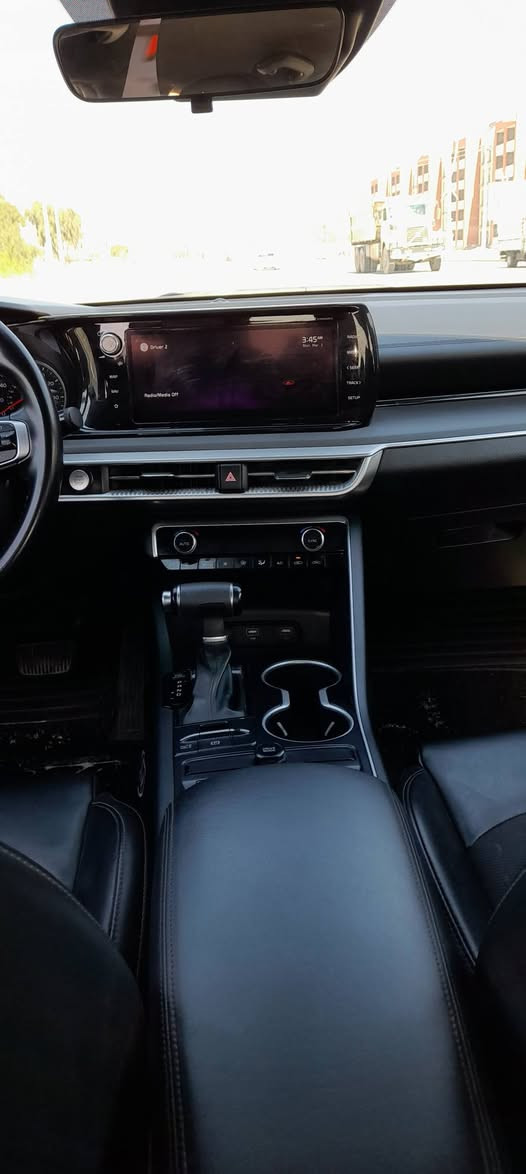 السلام عليكم
سيارة Kia K5

الموديل :2022

المواصفات: فول ١/١ عدا الفتحة 

محرك 1600 تيربو 

تثبيت مسار 

تنبيه عند الخروج عن المسار 

شاشة كبيرة 

يو اس بي أندرويد 

كار بلاي ايفون 

حساسات خلفية أمامية 

معروفة مواصفات الGT_line

سيارة ماشاء الله خير من الله 

للإستفسار الاتصال على الرقم 

***********

المكان الديوانية
