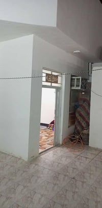 بيت للبيع المساحه ١٥٠ غرفتين وصاله وستقبال ومطبخ وحمامات ثنين جاهز علا...