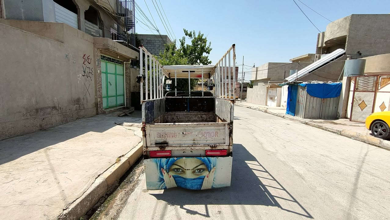 ستوتا للبيع السعر 1050 ركبا شرط المكان الموصل *********** ***********
