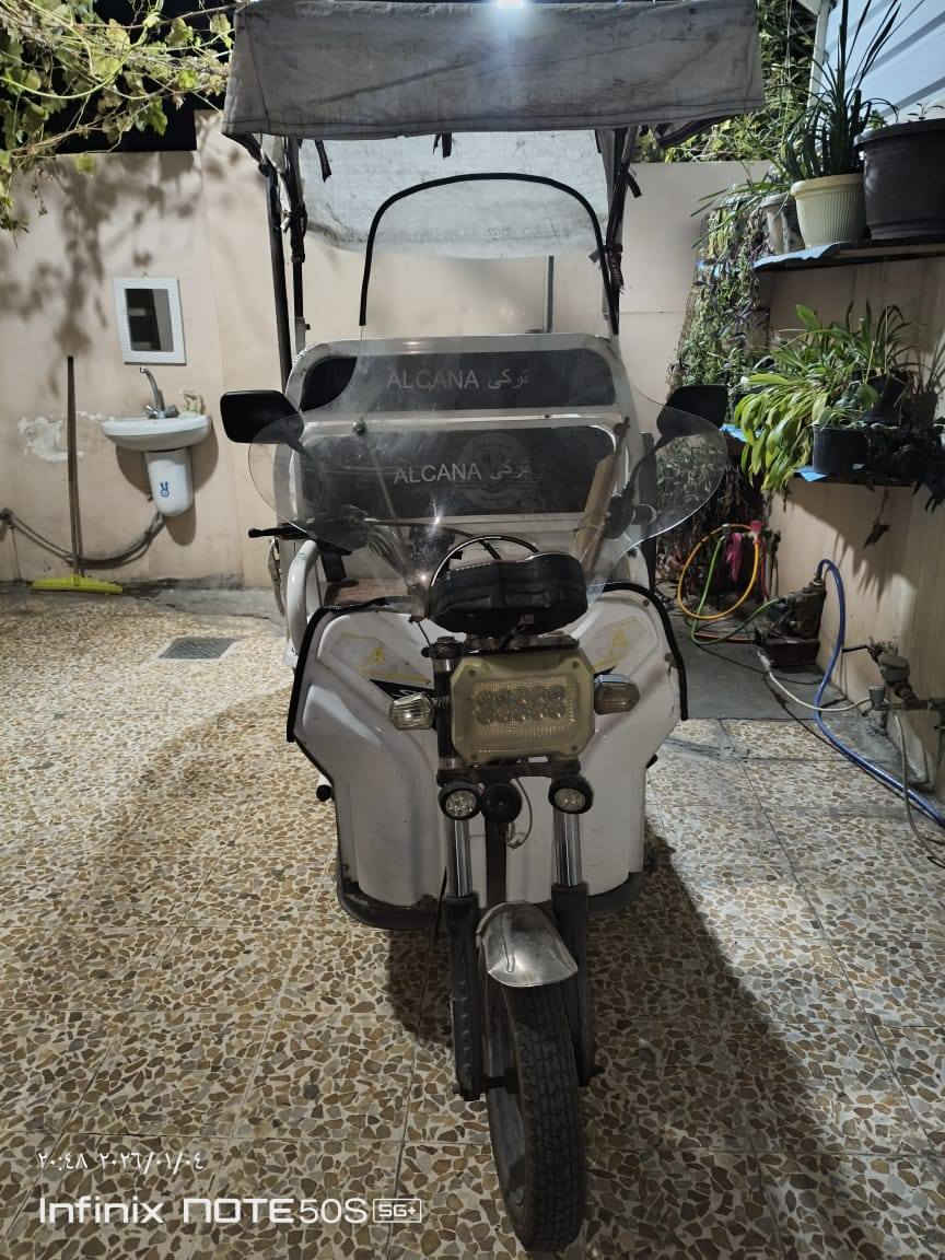 ستوته شحن للبيع نضيفه اربع بطاريات ثلاث سرع  بطريات نص عمر كهربائية شغاله للستفسار التصال على الرقم *********** مجموعة الثقافيه السعر 900 وبيها مجال قليل
