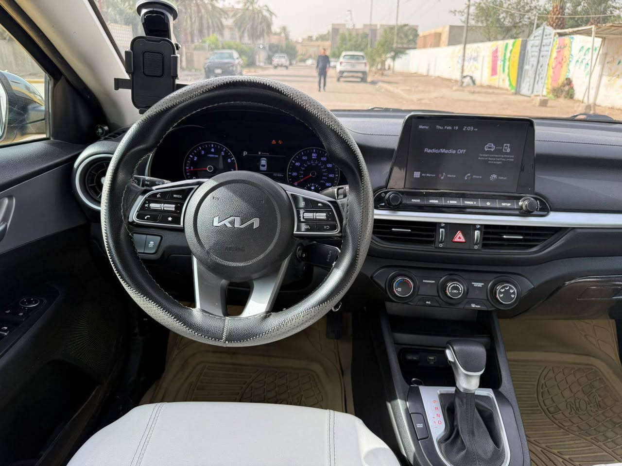 فورتي 2023
وارد امريكي حادث جاملغ وبنيد فقط بنيد مصلح نفسه وجاملغ مبدل

مكينه 2000دوش 
مكينه كير مكفولات 
منضومه غاز بيهة

شاشه كامره 
لايت زنون
تبريد ثلج
تخم تاير 
صدر جديد 
رقم بغداد انكليزي تحويل ثاني يوم
السياره جديده بمعنى الكلمه ومابيهة اي نقص
معروضه 142 وبيهة مجال حق الجيه
عنوان بغداد شارع فلسطين 
***********
