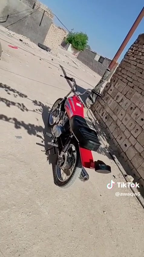 للبيع اربعه كير مديل 18 شاصي ارشه اصولي وكيله العارضي مكينه شلامجه مفتوحه السعر 750وبيه مجال العنوان كوفه شارع المعمل رقم التصال ***********
