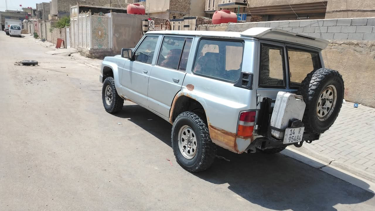 سلام آو عليكم متاح سياره نيسان بترول مديل ٩٣ بسمي مشروع وطني رقم جديد اسمي مكينه ٦ سندر مكان سياره كوت حي الحكيم موبايل *********** اني بخدمت شراي سعر ٥٥ ورقة بيهة مجال
