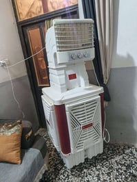 مبرده للبيع حجم وسط استعمال صيفيه وحده شرط اخت الجديده البروده مالتهه ...