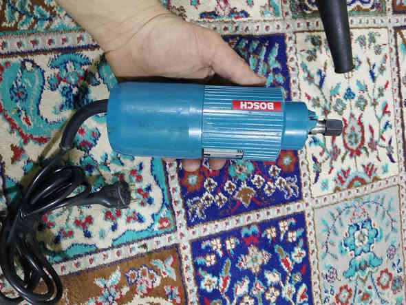 السلام عليكم. 
عدد كهرباء كلهن اصلي ياباني و الماني 
كلهن شغلات وشرط الفحص 
الاسعار والتفاصيل مذكوره داخل الصور 
يوجد توصيل لكفافه محافظات العراق وبغداد 5 آلاف 
*********** يوجد واتساب
