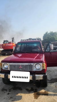 باجيرو • ١٩٨٨ • مكينة ٢٥٠٠