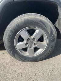 عندي ويل حجم ١٧ جديد لأفطر ولا عواج ولا لحيم ويا تخم تاير جديد أريد مر...