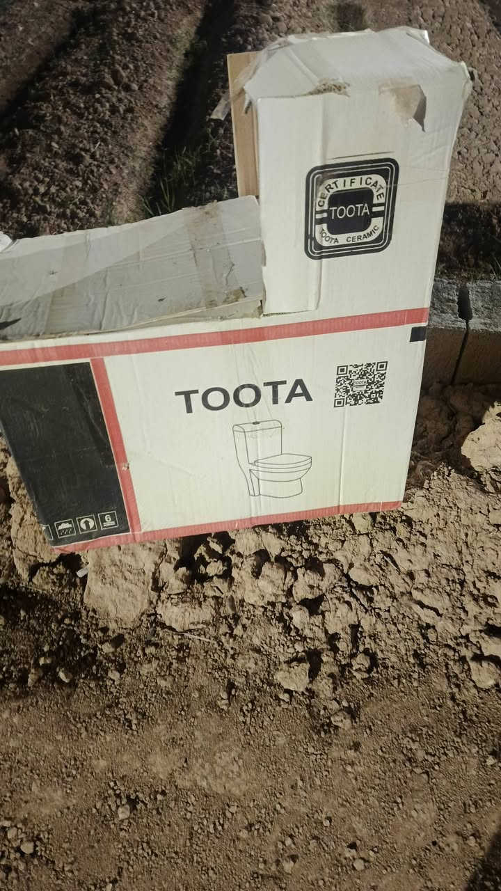 غربي toota جديد غير مستخدم للبيع تقاطع القدس سبتية للاستفسار اتصال ***********
