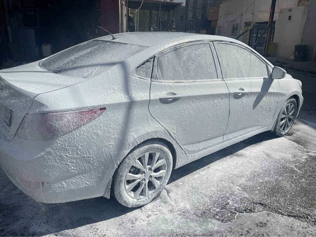 سلام عليكم 
للبيع اكسنت مضلع موديل 2015 كلين خليجي داخل اسود 
رقم سليمانية 
سنوية لحد 2027
بطاقة بانزين موجودة
سيارة بـ اسمي 
ماشية 131
گير مكينة شرط 
عنوان كركوك 
رقم الهاتف *********** كركوك, العراق
