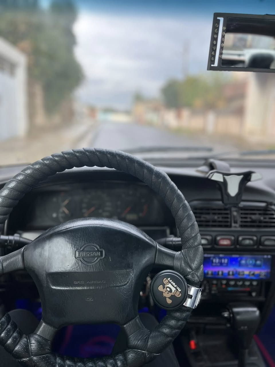 السلام عليكم سياره نيسان بريميرا للبيع موديلها 1993 كير ومحرك محور فرخ بطه كير توماتيك السعر 43 ونص وبي مجال الرقم موجود واتساب للاستفسار  *********** /***********
