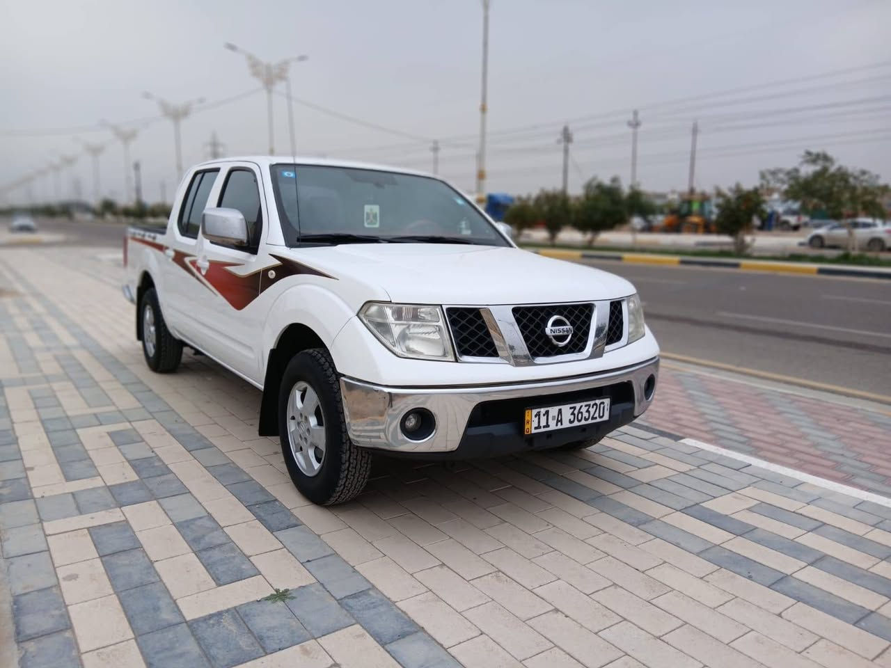 اسلام عليكم للبيع نيسان نيفارة 
موديل 2013
كير اوتماتيك 
مواصفات SE
السيارة مكفوله كفالة عامه 
ماعده ربع باب خلفي صبغ 
السيارة جديدة وجاهزة من كلشي رقم بغداد دولي جديد السنويه لغاية 2030 مكينه وكير وحداديه وتبريد وتخم تاير كله جديد 
السعر //120
الاستفسار اكثر اتصل (***********)
عنوان السياره كربلاء المقدسة اخون مكلف بنشر بيع فقط
