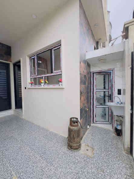 🏠 دار حديث للبيع  🏠 

مؤجر في الوقت الحاضر 350 الف شهرياً              

1️⃣ جنس العقار   🔸 ملك صرف 
2️⃣ مساحة العقار 🔸 100 م  واجهه 5 م ❌ 20 م
3️⃣   موقع العقار  🔸 حي الميثاق / البتول 
                            

~~~~~~~~~~~~~~~~~~~~~~~~~~~~~~~.  
🔹🔸 مواصفات الدار 🔸🔹 طابق ونص  

ط1/ غرف نوم عدد 1
     هول داخلي
     استقبال
     مطبخ
     صحيات 
     منور 

ط2/ غرف نوم عدد 1
      بلكونه 
      صحيات
      السطح بورسلين
 
~~~~~~~~~~~~~~~~~~~~~~~~~~~~~~~~~~~

للاستفسار اكثر مراجعة مكتب الصابرين للعقار 
الكائن في حي الوحده قرب جامع 🕌 الصابرين 

اوالاتصال على الارقام التالية🔸

***********  ☎️  ابو اشرف 
*********** ☎️ احمد الشيخ
*********** ☎️ ايسر الشيخ

السعر 👈🏻 💵  110،000،000 مليون قابل للتفاوض
