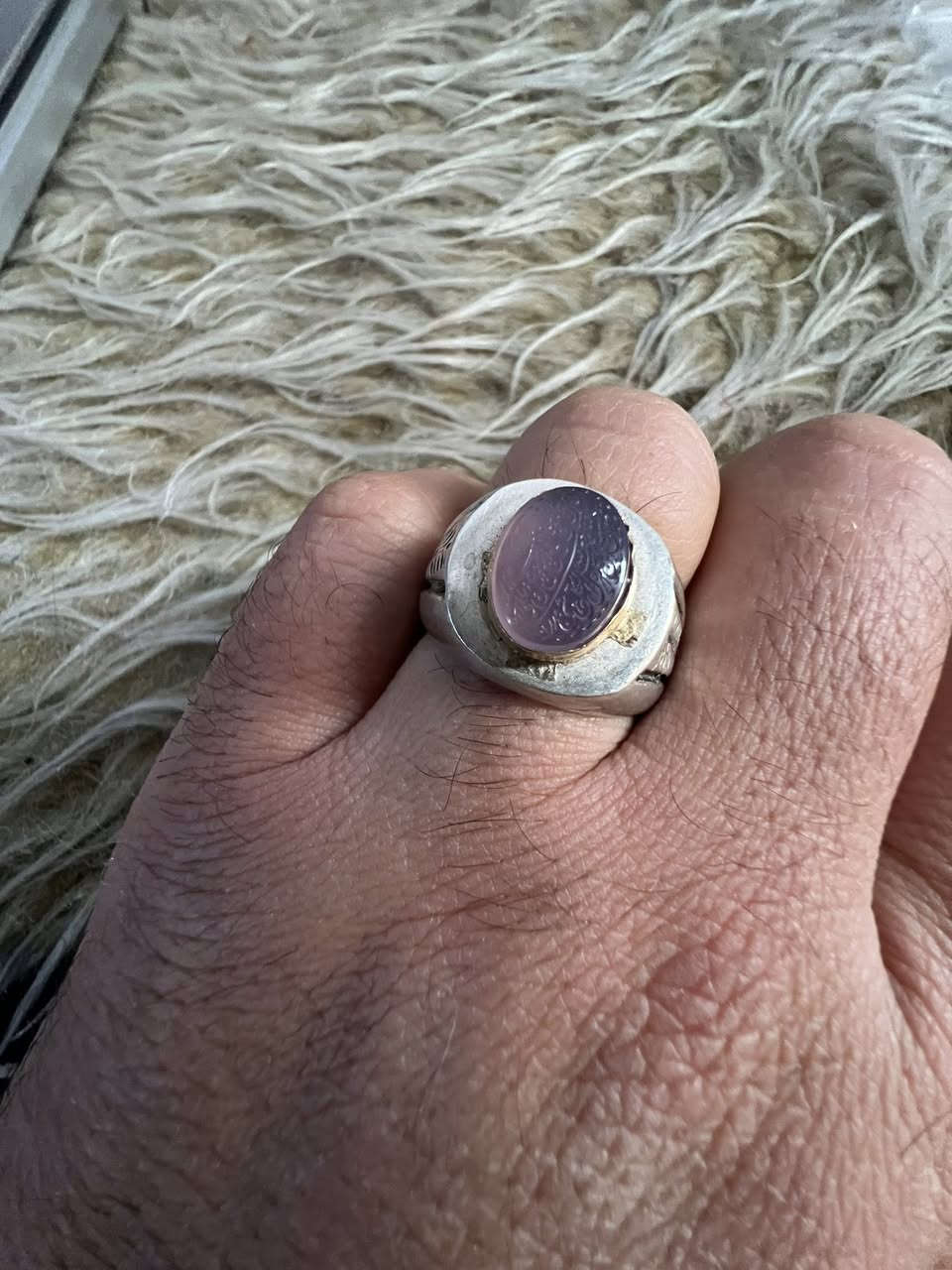 اللهم صل على محمد وال محمد
يماني بنفسجي  

صياغة يدوية داير ذهب 21

اية الرزق المباركة خط الكبير ( عباس ضابطي ) 

قياس 24-25

السعر 300 الف 

يوجد خدمة توصيل


**إذا كنت صاحب هذا الإعلان وتريد حذفه لأي سبب، رجاءا أرسل رسالة إلى الدعم الفني**