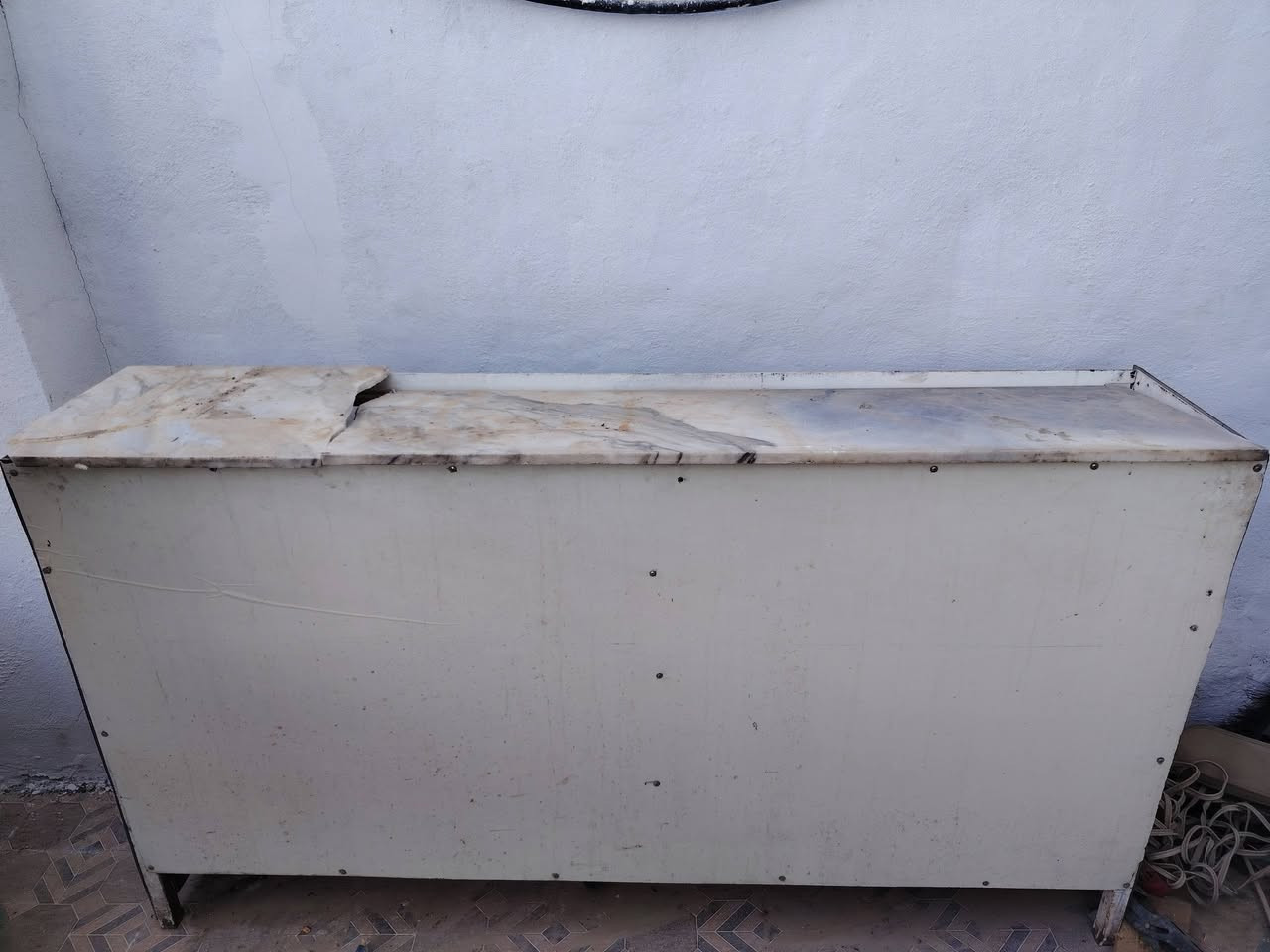 السلام عليكم غراض مطعم مستعمله لبيع
ميز طولاني مال كافتريه طول ١٨٠عرض٤٠ ارتفاع ٩٠
بوجه مع دكت طول الدكت ٣ م
طول البوجه ١.٥٠م
براد ايكور تركي الاصلي استخدام قليل
طباخ ٣ عين ارتفاع ٩٠ طول ٢.٥٠م
ميز معلق مال كافتريا طول ٣.٥٠عرض ٤٠س
مكانهن بابل مركز المدينة
***********
