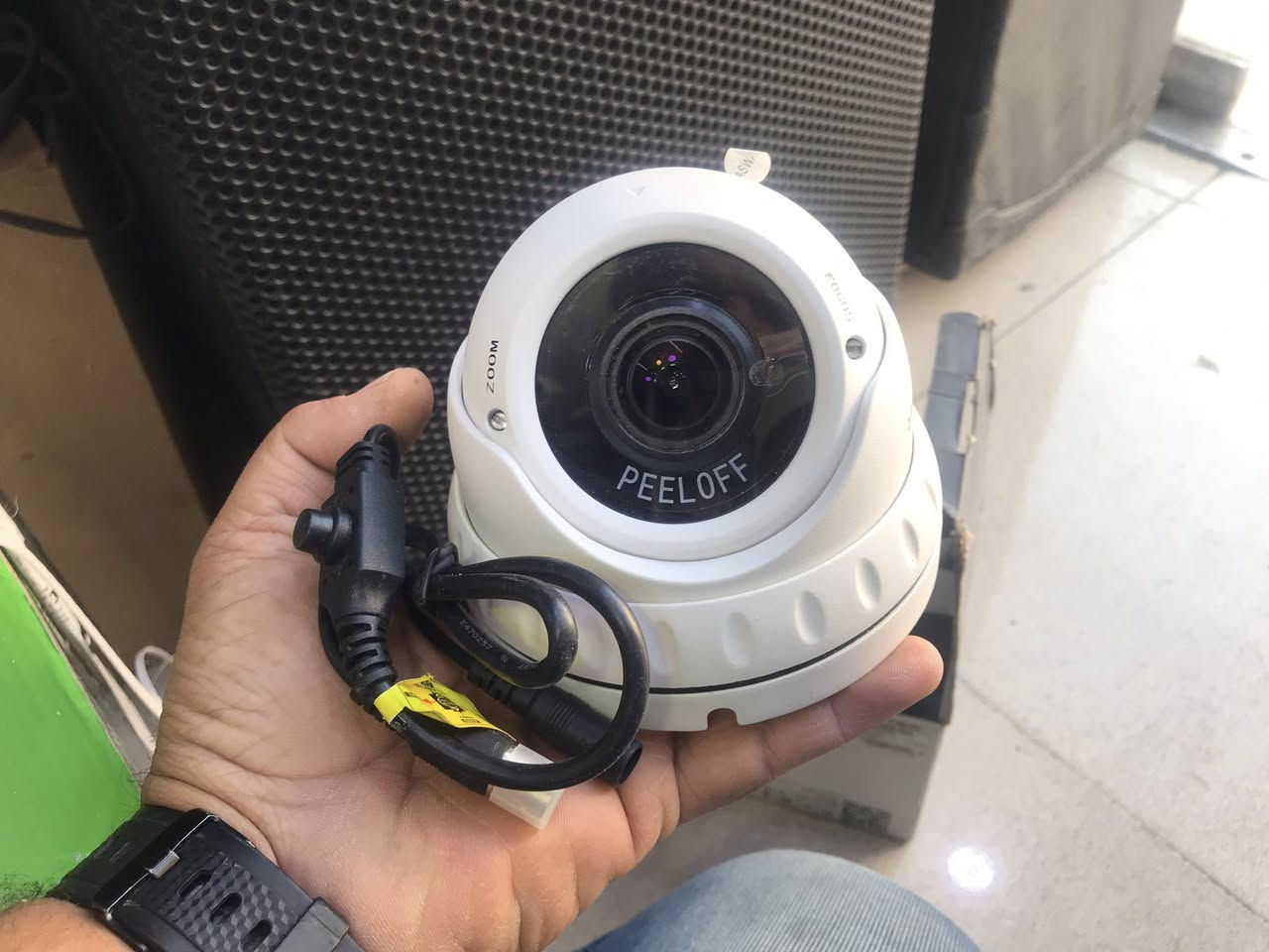 كاميرات اسوار İp  وانلوك عدد 4 لبيع جديد لوك كلهن بسعر 90 الف عمي ابلاش والله العظيم توصيل موجود ***********
