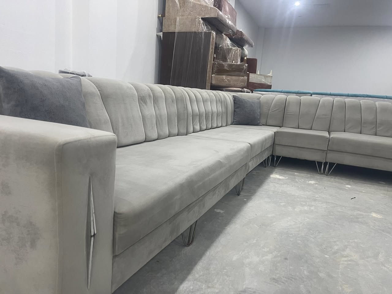 سڵاوی خوای گەورەتان لێبێ 
ئەم قەنەفە Lبۆ فرۆشتن 
10نەفەرە  بێعەیبە 
دەسکردە هەر بە پاکی ماوە 
ژ.م***********
