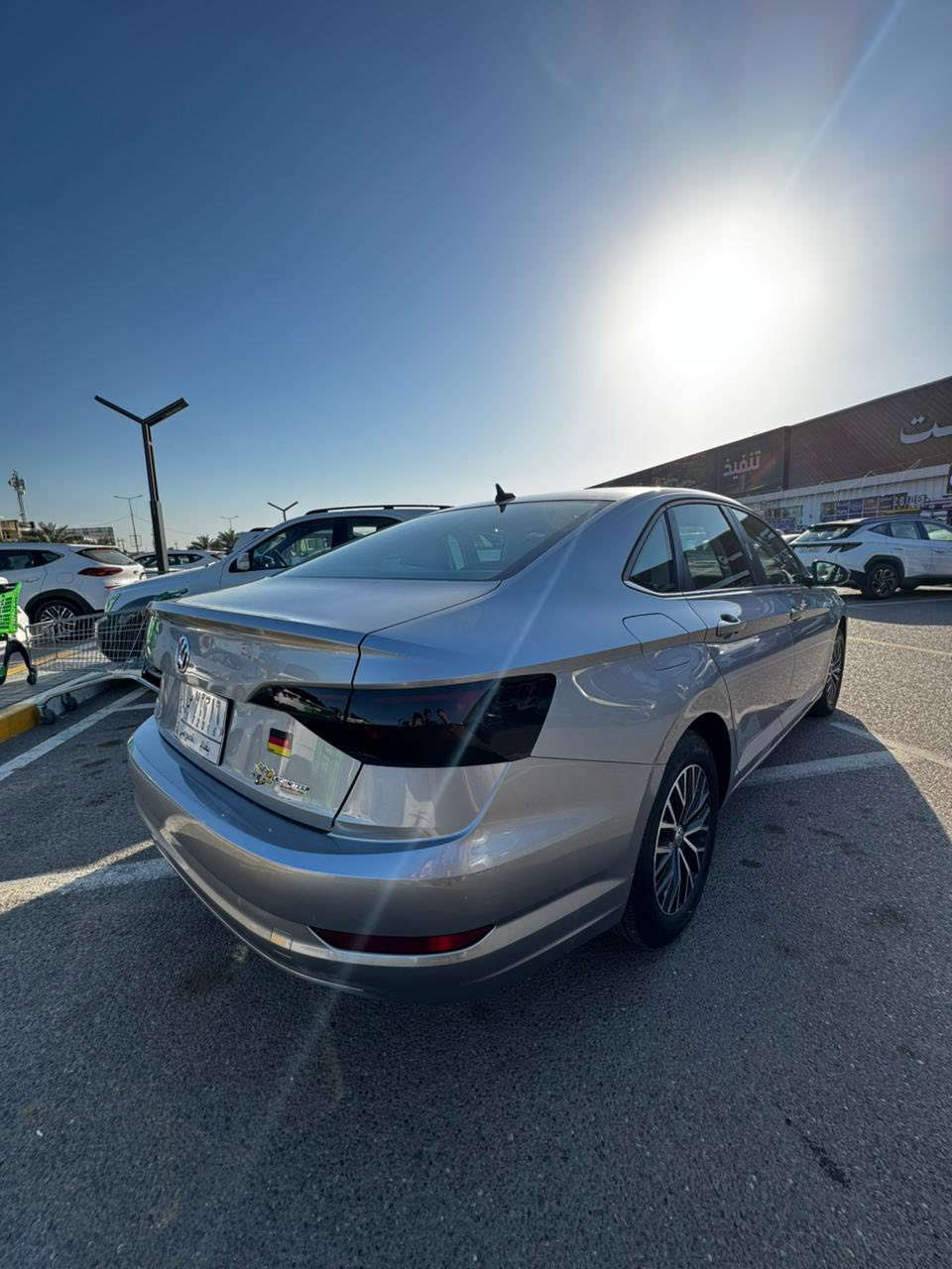 سلام عليكم من رخصت الادمن جيتا 20سلفر وارد امريكي فول مواصفات بيه ٣ قطع صبغ سياره حلوة تخم تاير رقم بغداد صدر جديد محرك 1400 تيربو كشنات جلد تدفة وتبريد بالكشنات لد نهاري كهربائيات كاملة مابيه اي نقص رادارات شاشت عطلات سياره خير من الله السعر هذا رقم التلفون ***********
