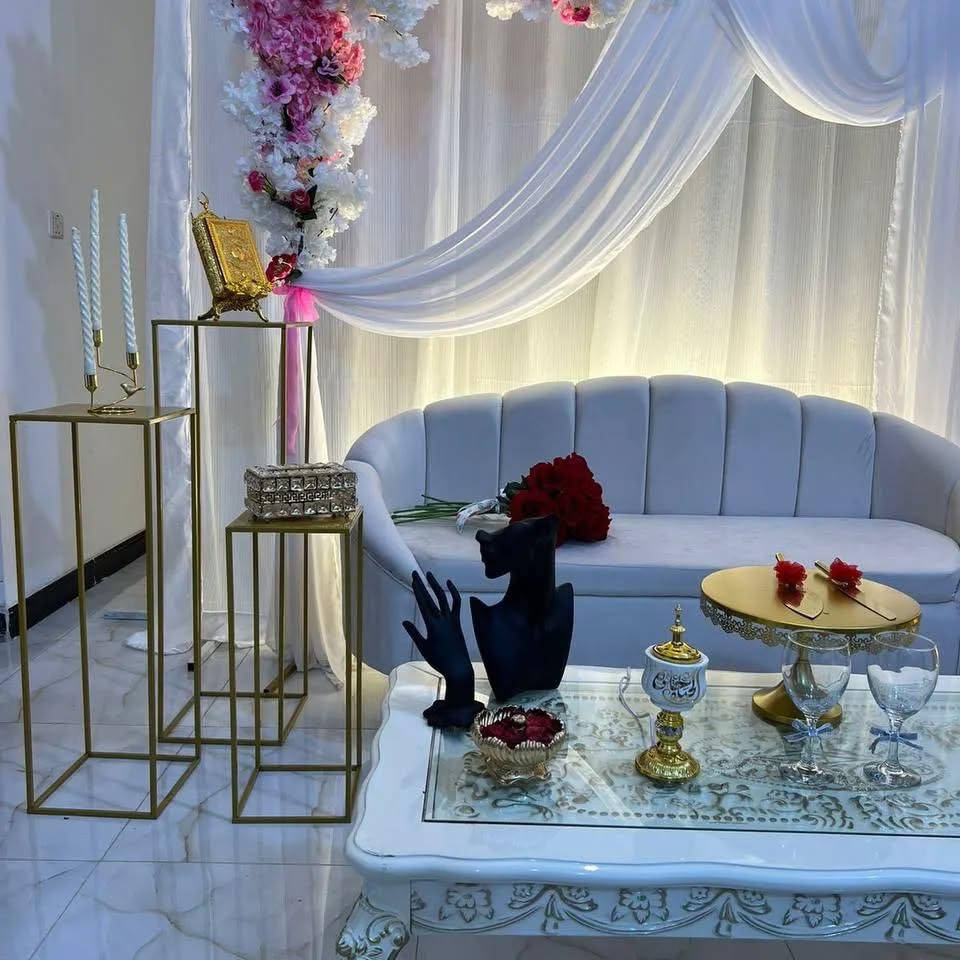 كوشات للبيع مكاني ناصريه السعر خاص واتساب ***********
