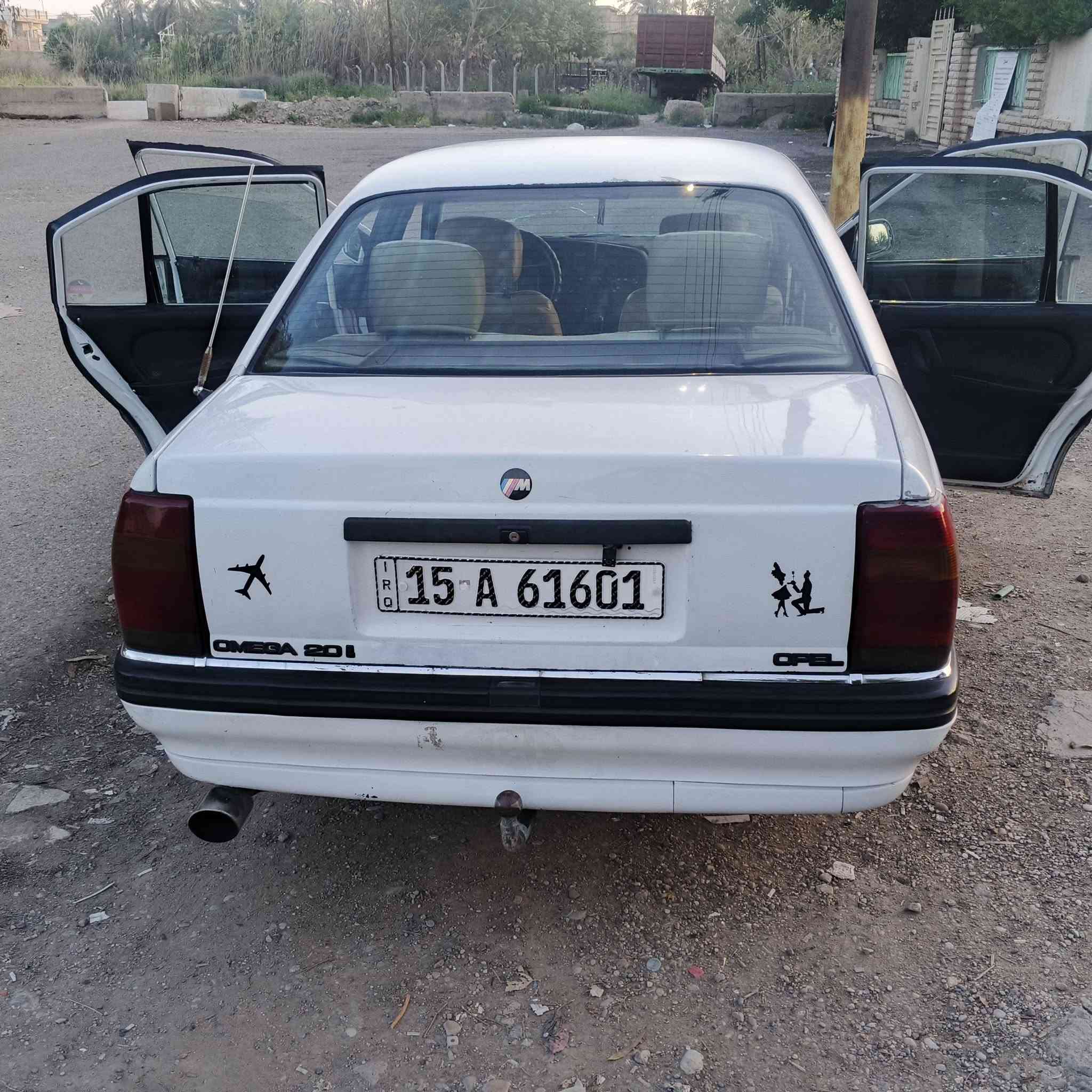 سلام عليكم أوبل اوميكه لبيع هزه جديده تخم تاير جديد محرك وكير بشرط صدر جديد كهربائياته كله شغاله شلعه ومعدل مكينه 20 رقم انبار شرط التحويل لايت زنون باتري جديد داينمو جديده شاشه كامره مكان السياره ديالى السعر 35وبيه مجال ***********
