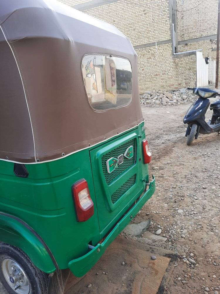 تكتك للبيع موديل 2022 نظيفة 
المكان بغداد البلديات الضباط الثانية 
للاتصال/ ***********
