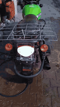 دايون ٢٠٢٣ نازلة ب ٢٠٢٥ دراجة نضيفة  وما ناقصهة شي مرقم بغداد صار عندي...